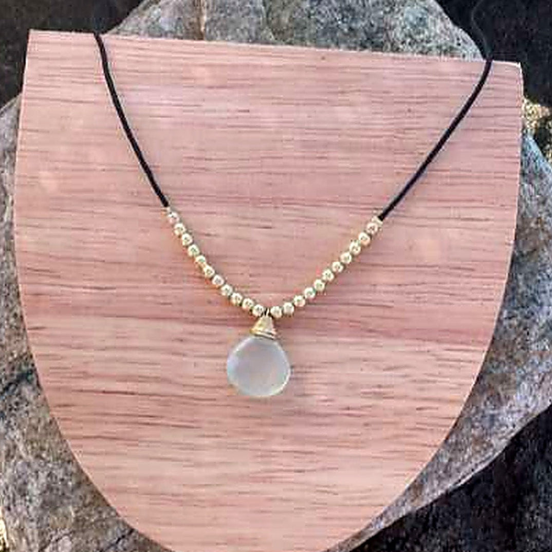 Collar Hilo Calcedonia